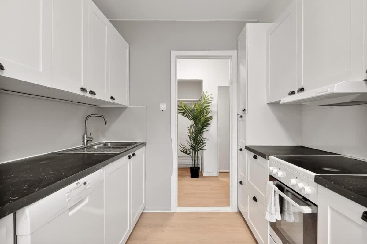 Dinbnb L Free Parking L 5 Min From Torget L Nearby Coast I Newly Furnished