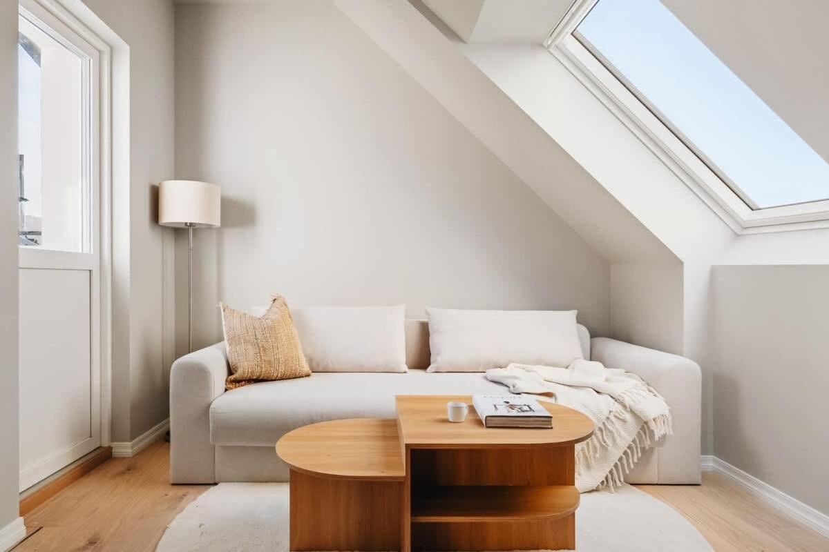 Apartment Dinbnb L 2 Etasjers Toppleil L 2 Privat Balkonger L Ny 2024 *