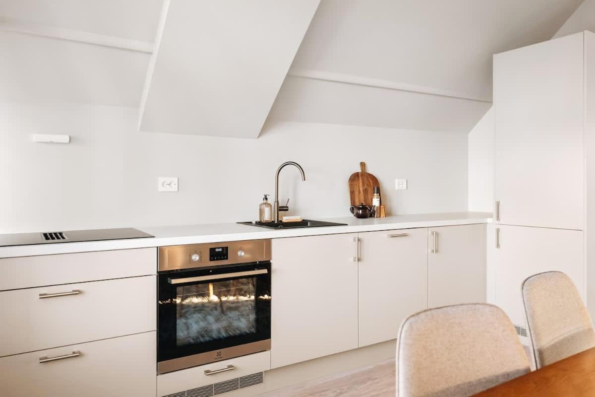 Apartment Dinbnb L 2 Etasjers Toppleil L 2 Privat Balkonger L Ny 2024 *