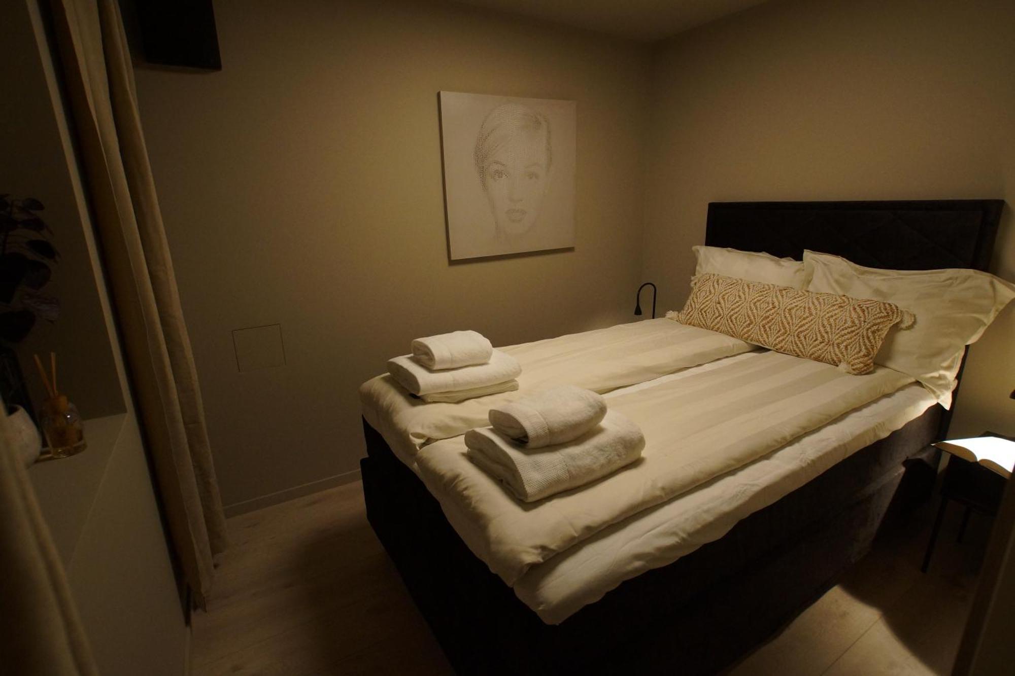 Leilighet Comfort In Lone Only 20 Minutes Away From The Heart Of The City!
