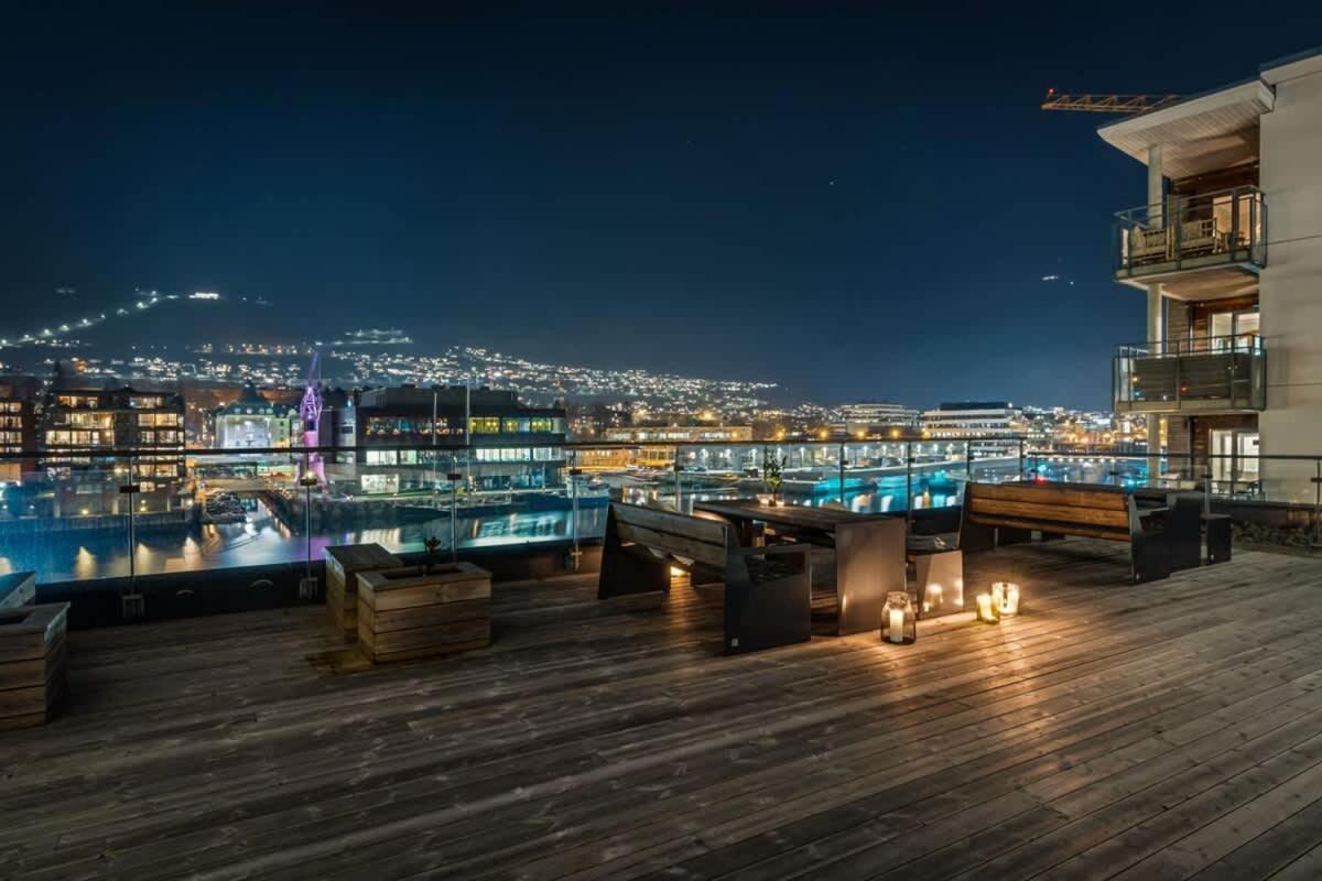 Holiday home Dinbnb I Luxury With Views L Large Balcony *