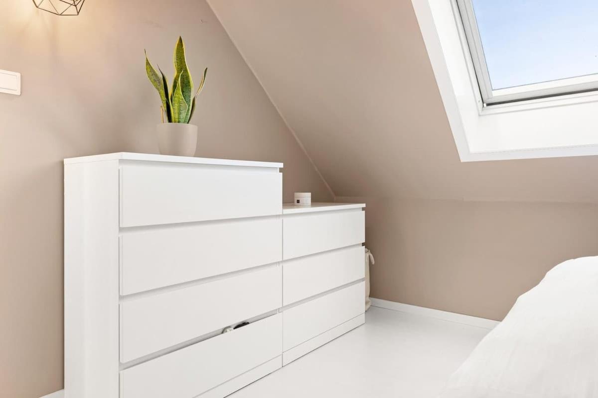 Dinbnb Appartments L 250 Meters From Bybanen I Vilvite I Built In 1800s * Bergen