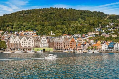 Dinbnb Private Terrace L 700 M To Bryggen L Modern Bergen