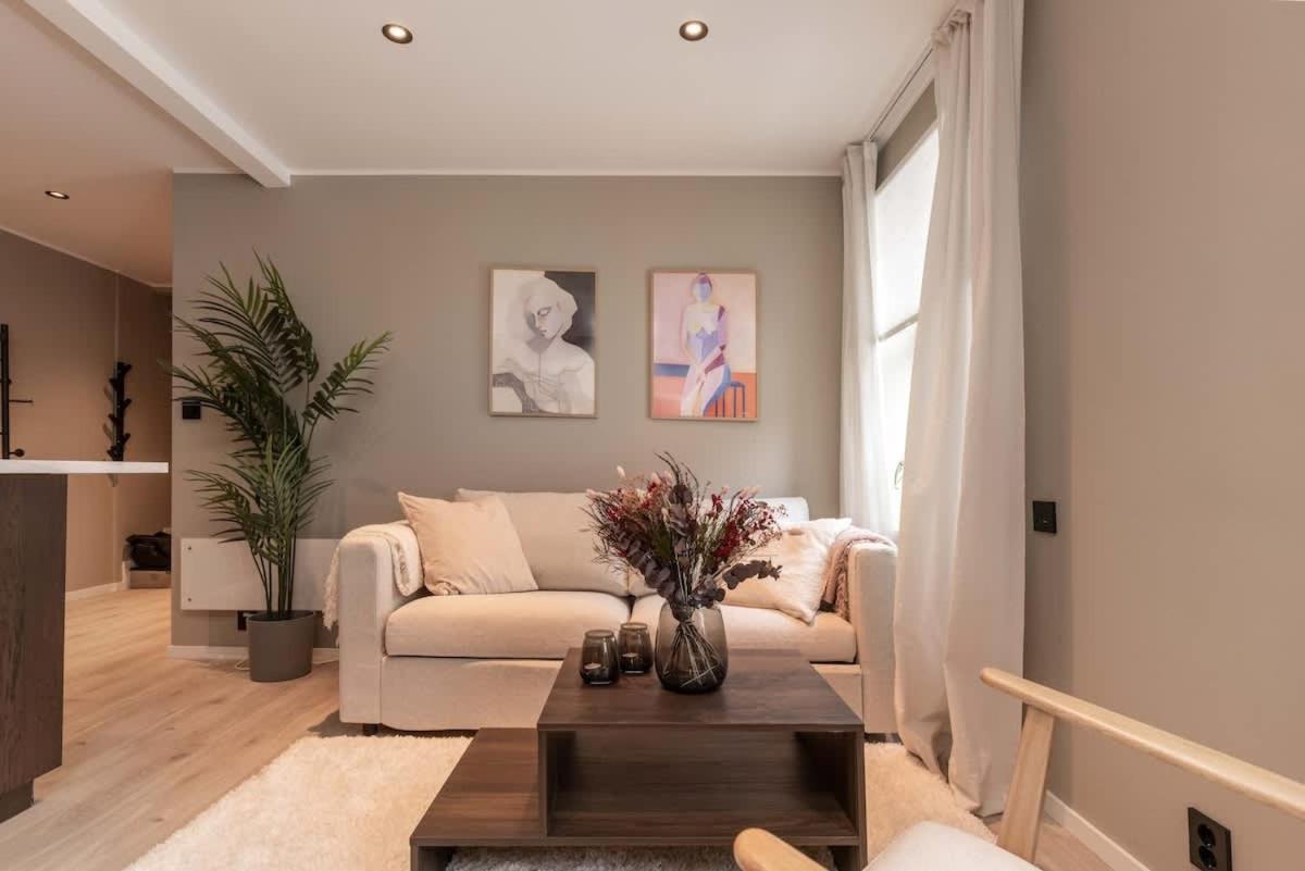 Dinbnb L 50 Meters To Bryggen L New 2023 L Sunny Backyard