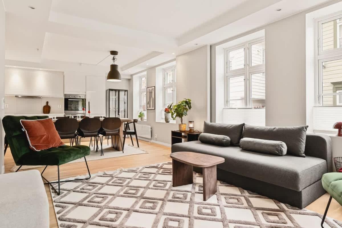 Apartment Dinbnb L 500m To Bryggen L Bathtub & New 2017 L Authentic Bergenshus