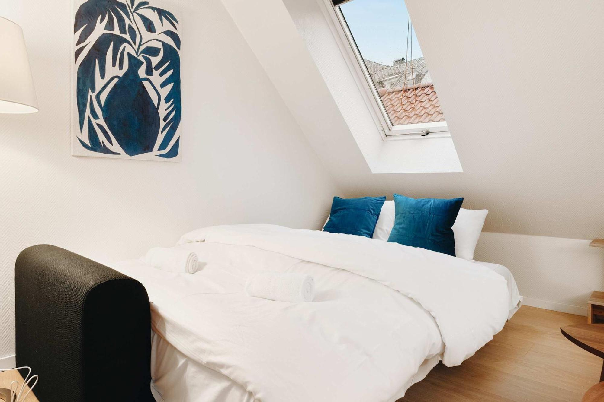 200m To Torgalmenningen & 20 Sqm Terrace Apartment *