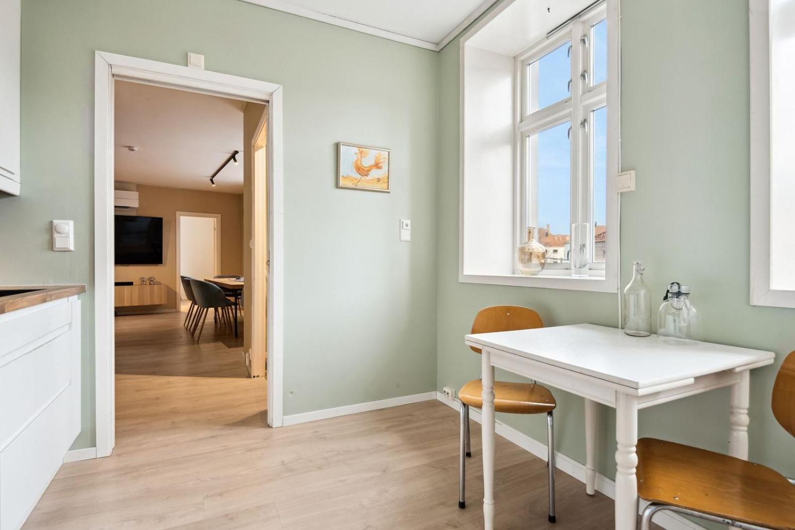Sjarmerende Med Utsikt, Spa-bad Og Park Holiday home