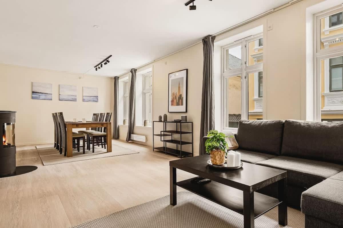 Apartment Dinbnb - Idyllic Location - 3 Bedroom Bergen
