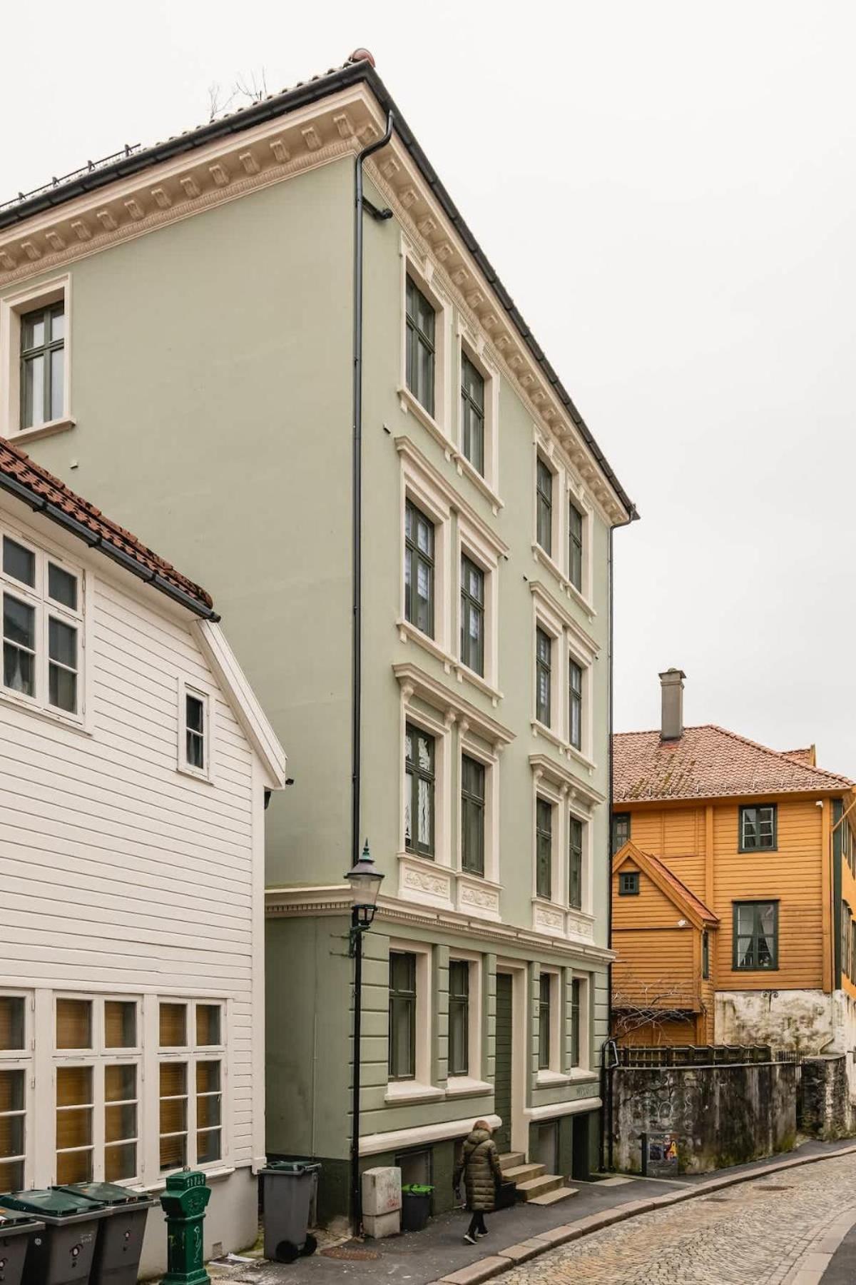 Dinbnb - Idyllic Location - 3 Bedroom Apartment