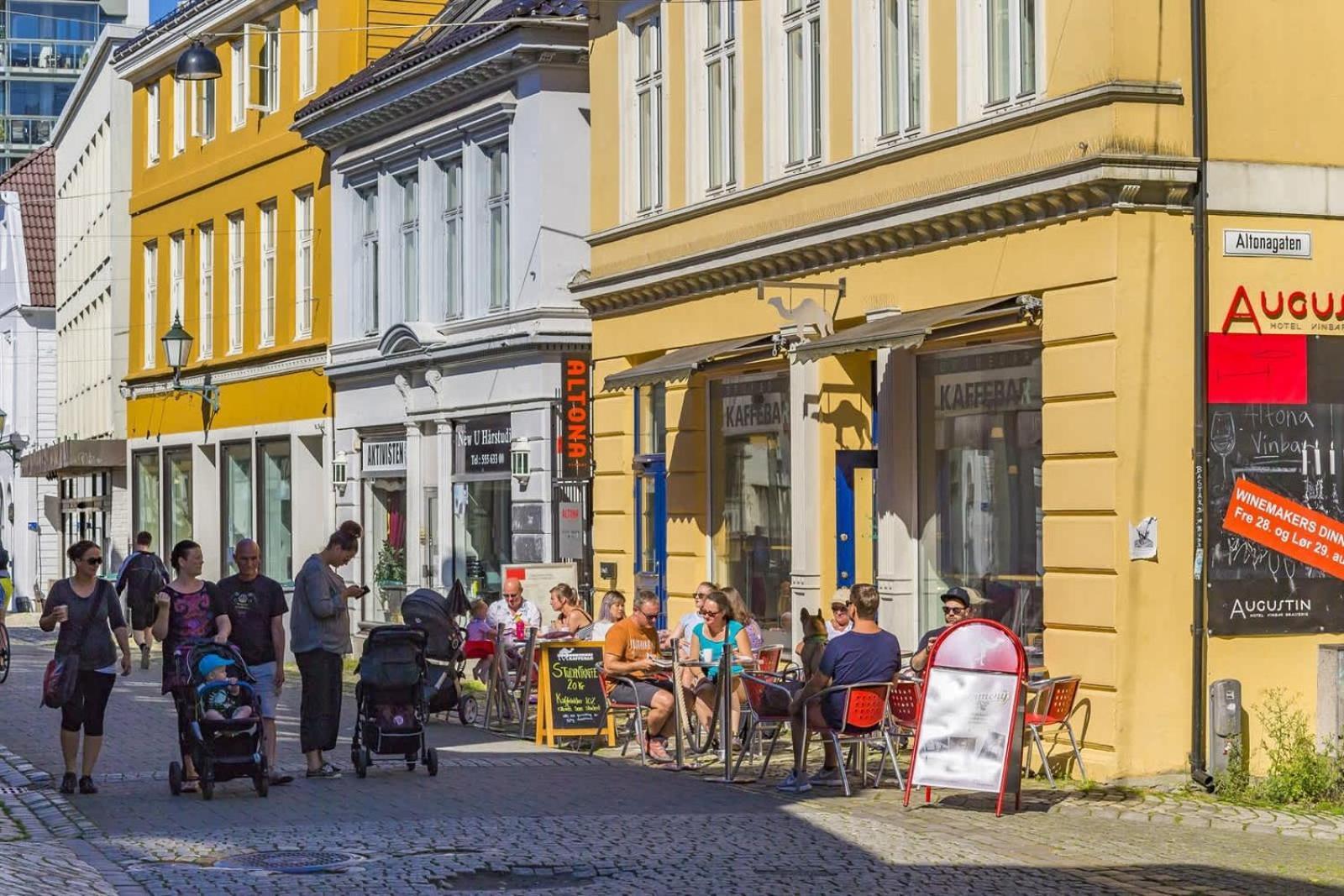 Apartment 500 M Til Bryggen I Skjermet Uteplass!