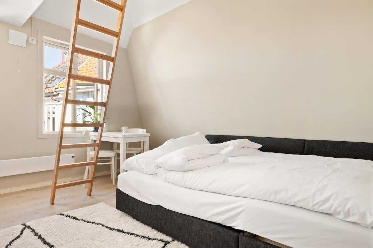 Apartment Dinbnb Appartments L Live In A Postcard ! L 300 M To Bryggen L Value!