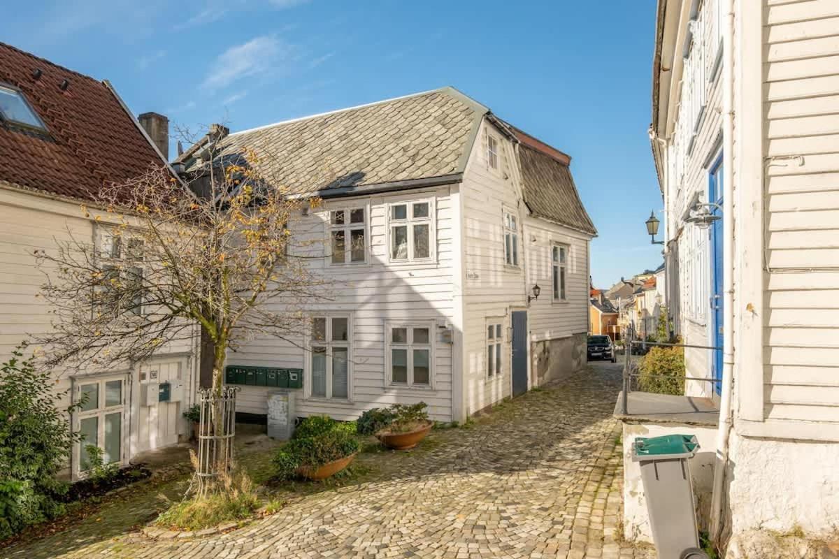 Apartment Dinbnb Appartments L Live In A Postcard ! L 300 M To Bryggen L Value! Bergen