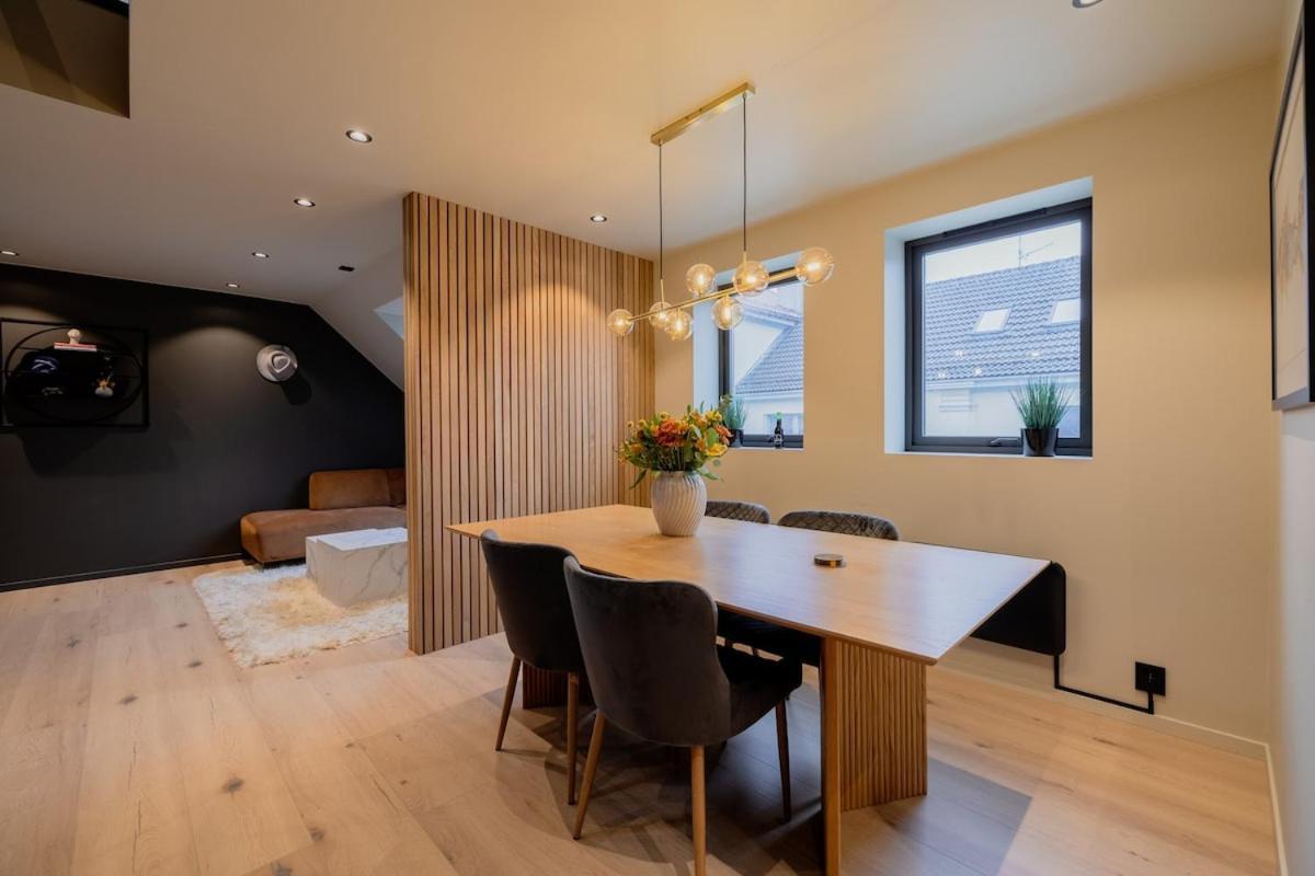 Apartment Charming 4-bed In Center