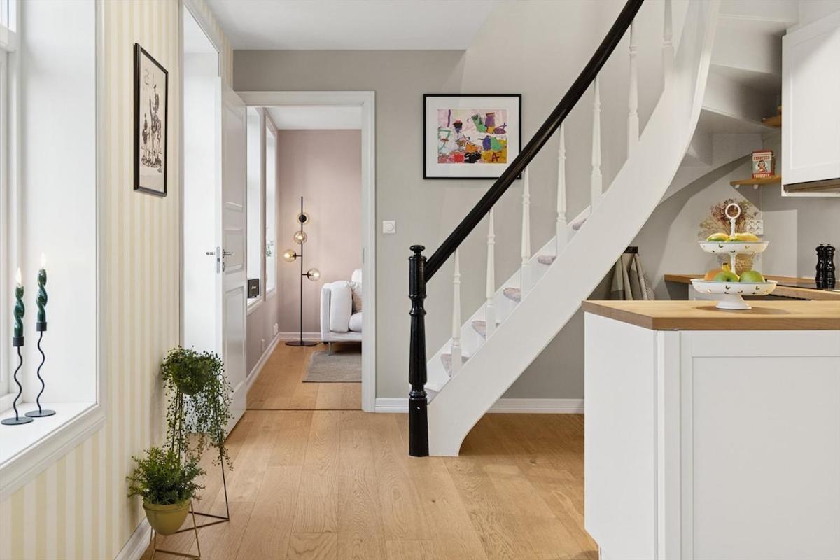 Charming With Stunning View Apartment