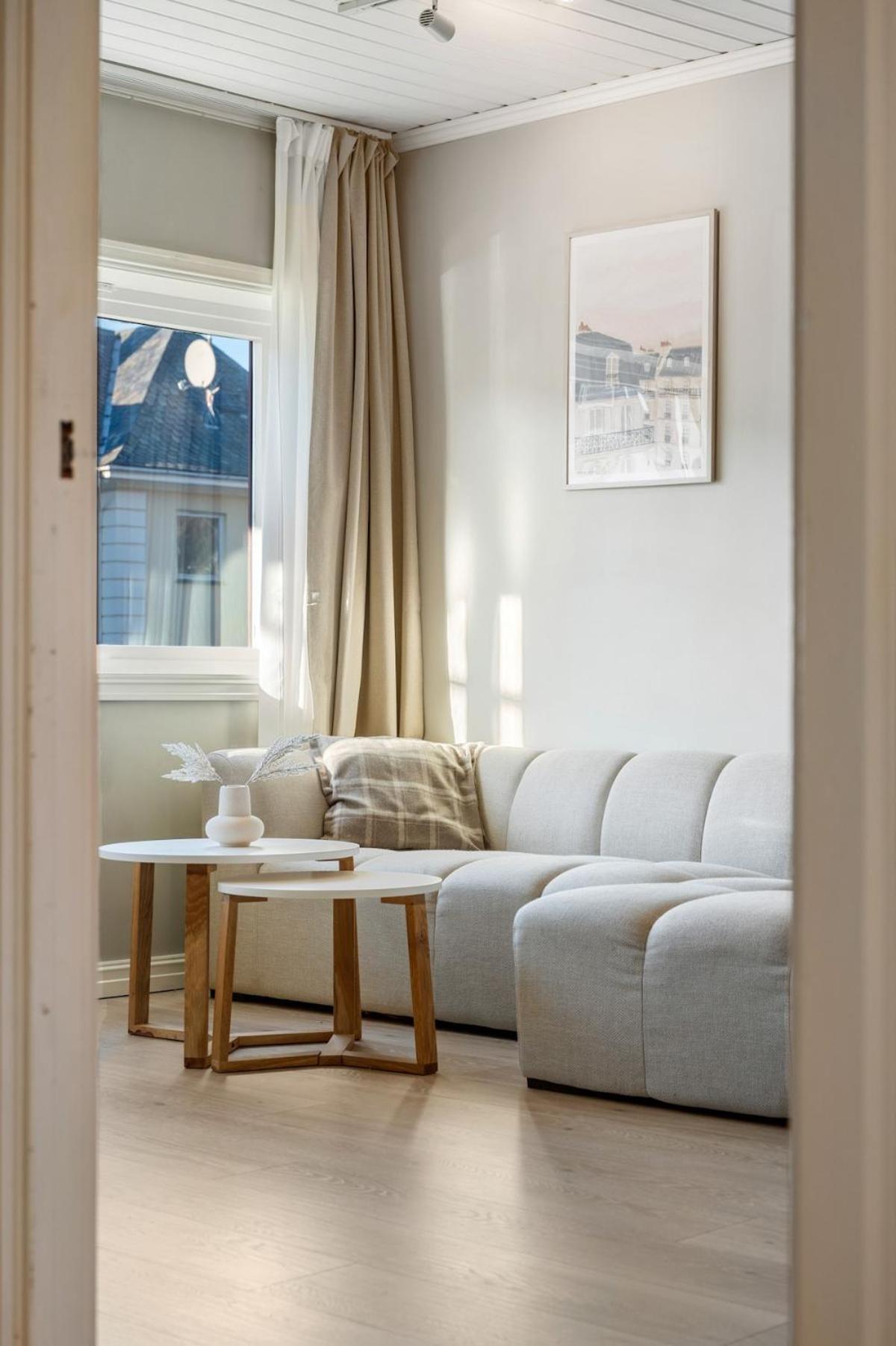With 2 Bedrooms And Balcony Bergen