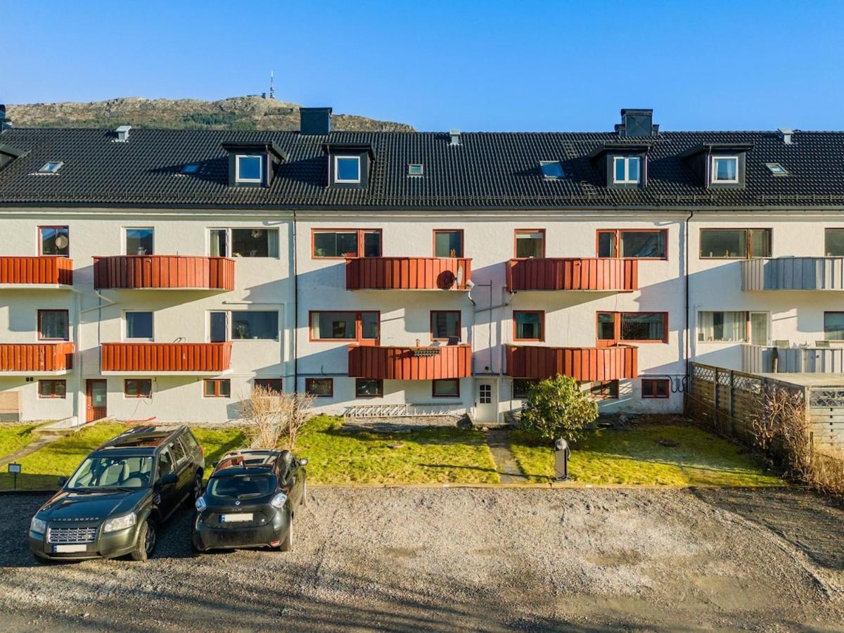 With 2 Bedrooms And Balcony * Bergen