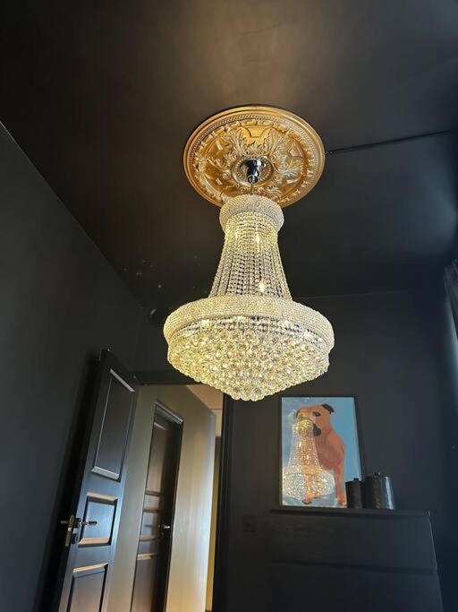 Ralekker Byleilighet. Solrik Balkong Apartment