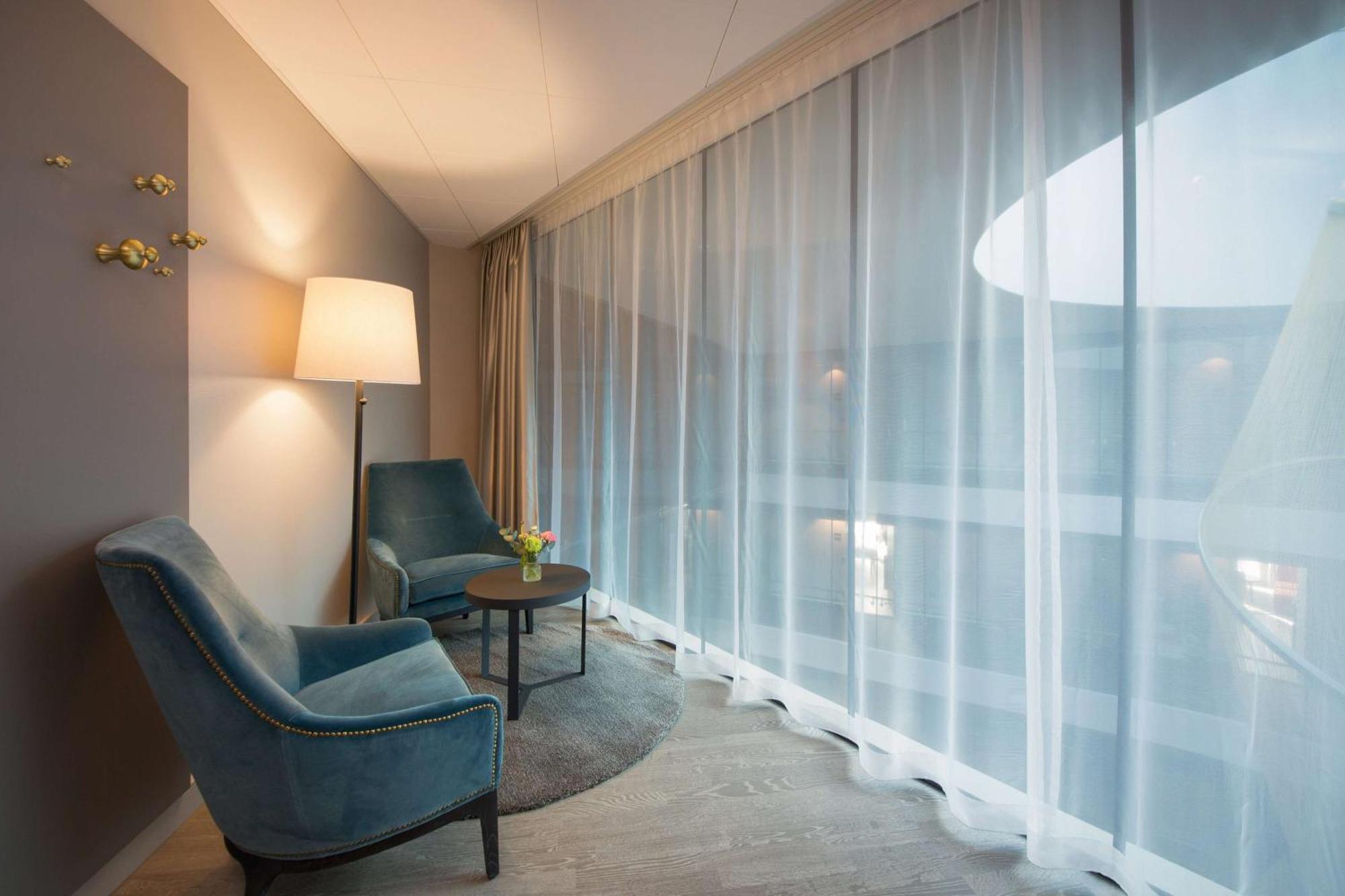Hotel Scandic Flesland Airport 4*