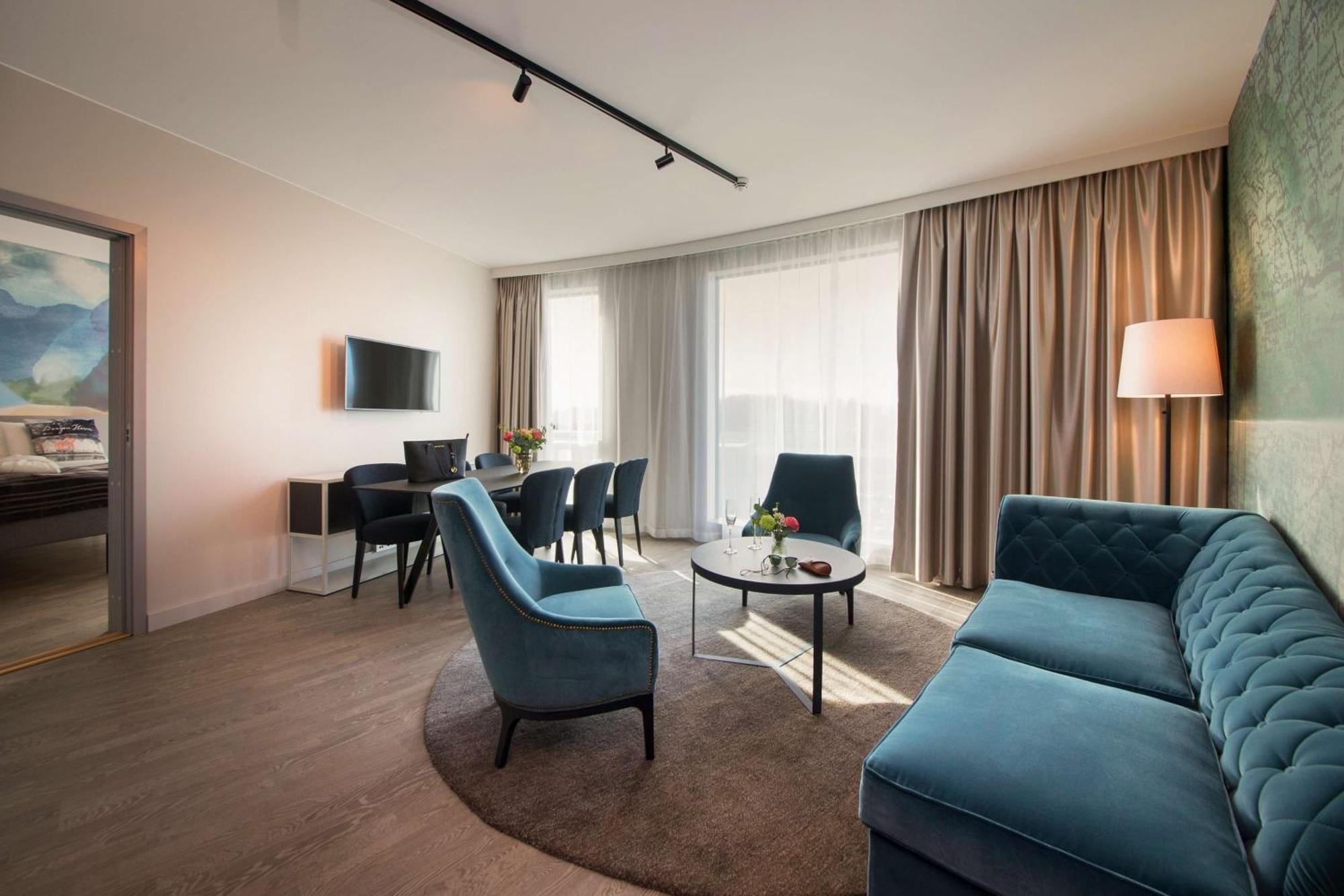 Scandic Flesland Airport 4*