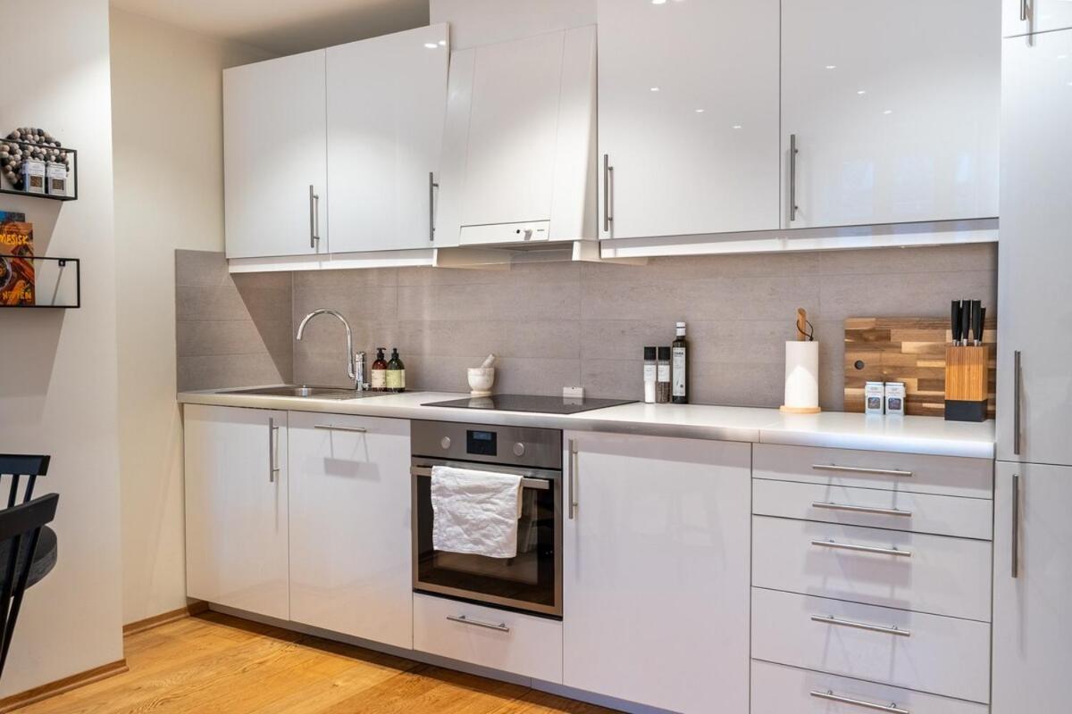 Renovated 3 Room Home In Historical Sandviken Bergen