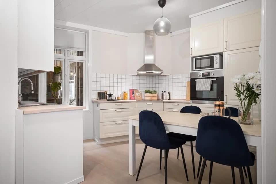 Dinbnb L 250m From Citycenter L Fireplace L Sleeps 6 L 24i7 Check In *