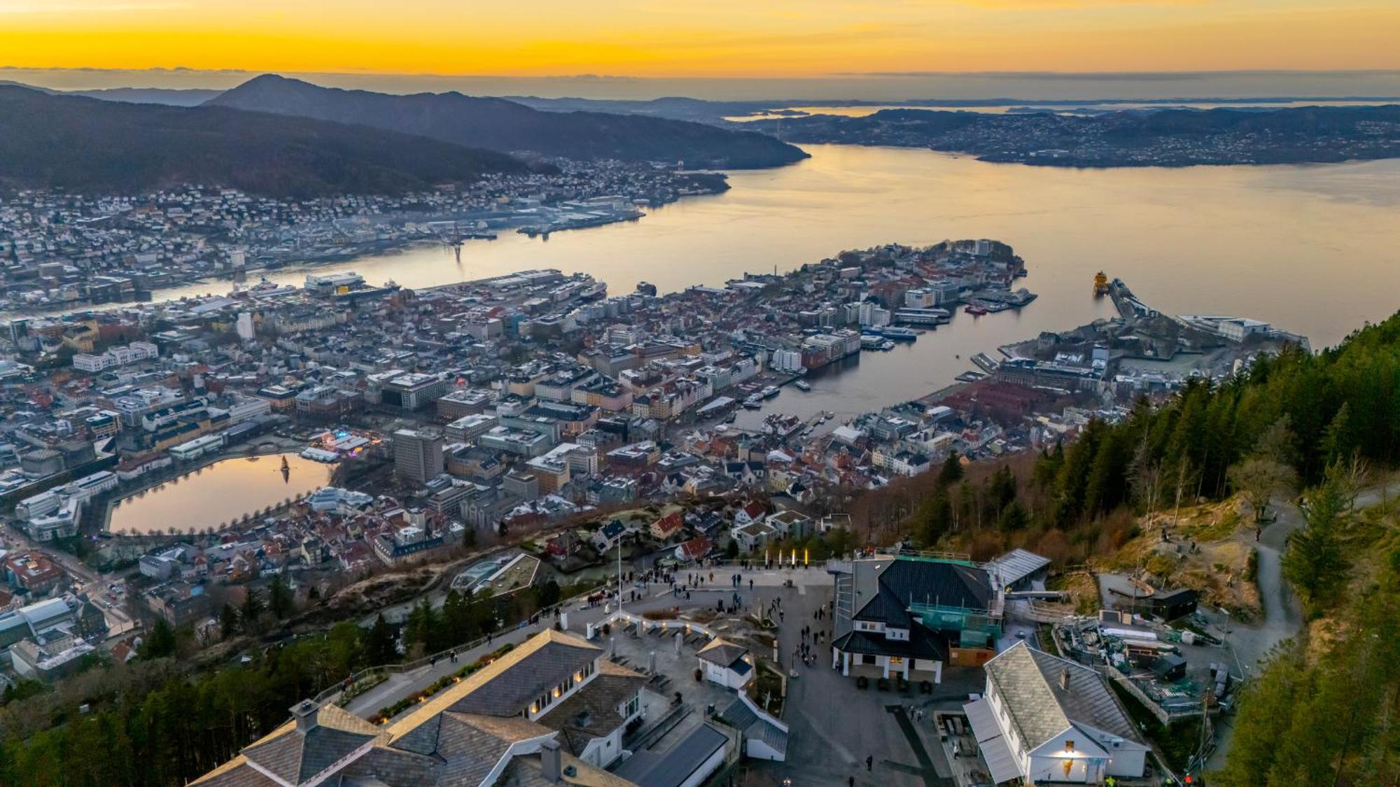 Luxury Summer With Balcony Near Bryggen