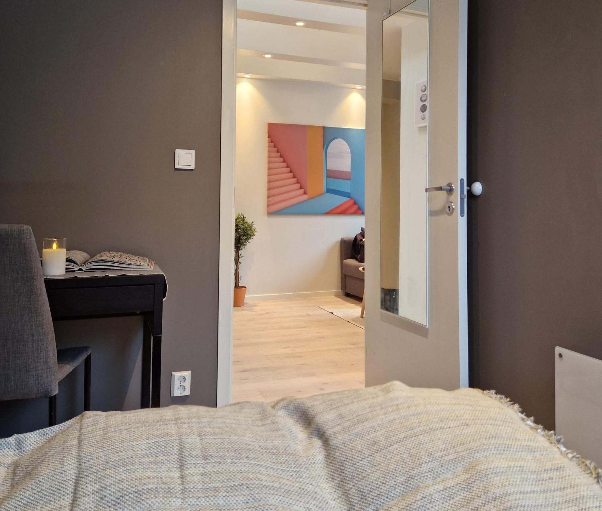 Floor In The Middle Of Town - Great Beds