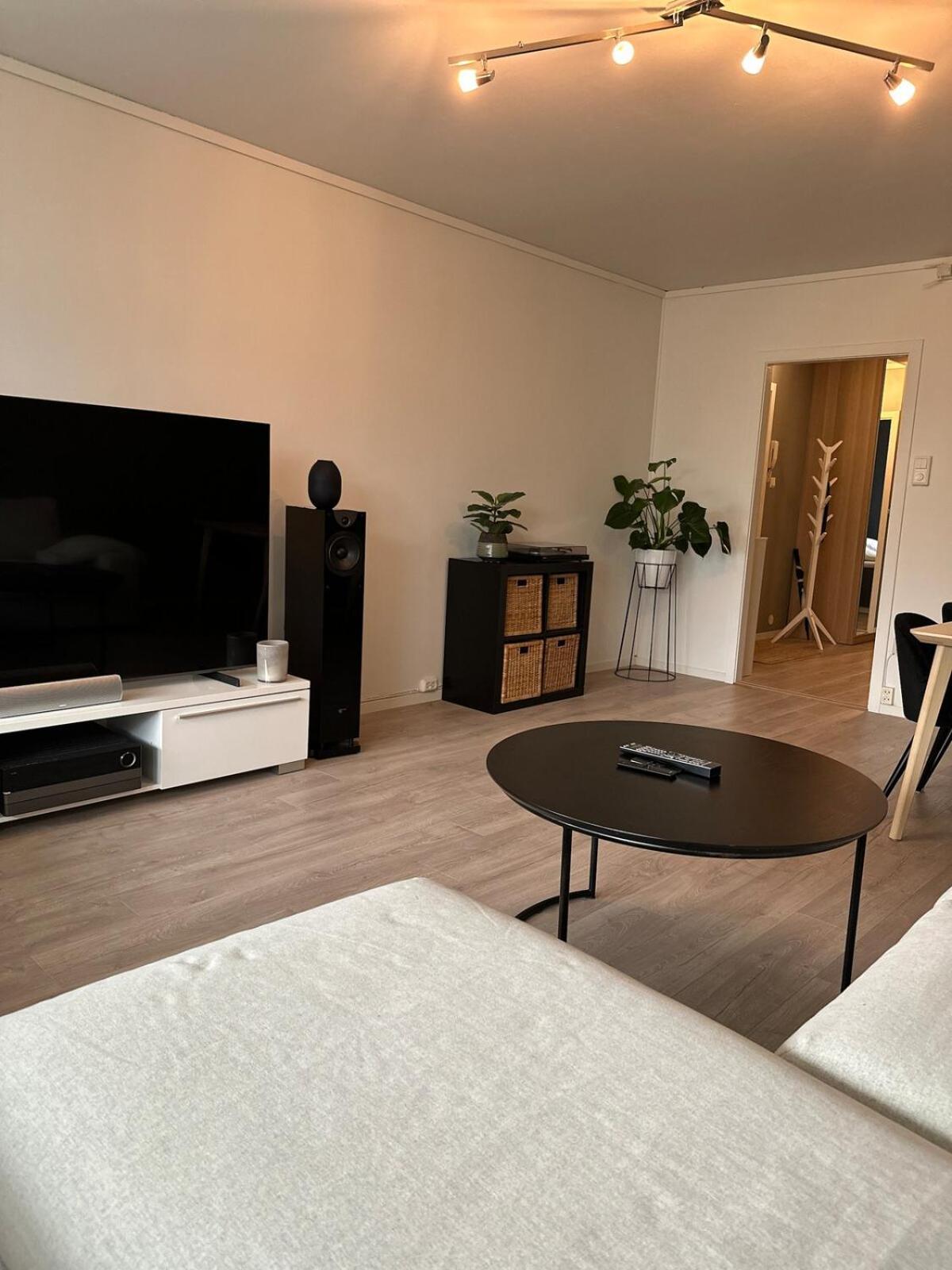 Apartment 1 Bedroom With Terrace *