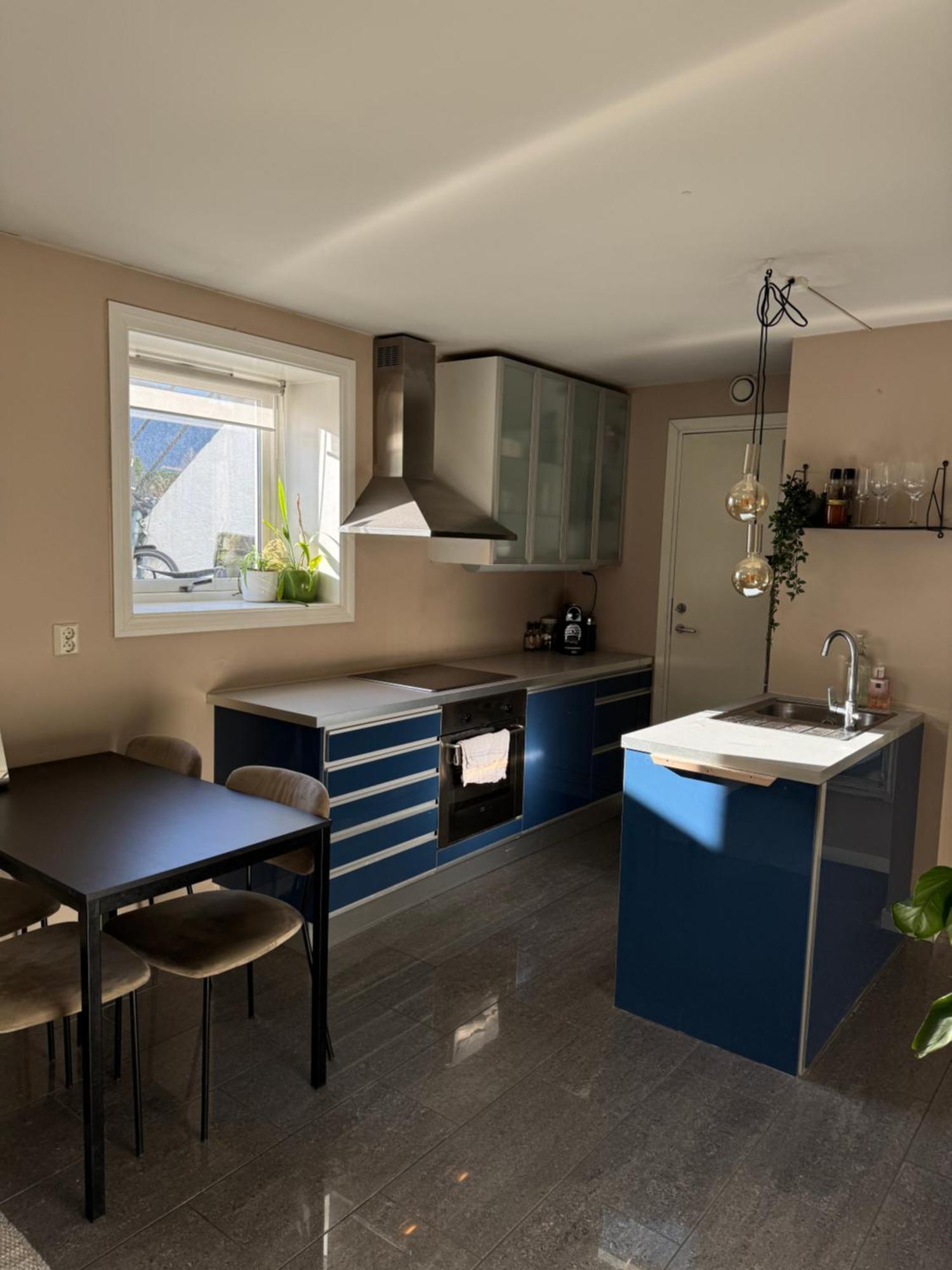 Cozy Near Center And The Mountains Apartment *