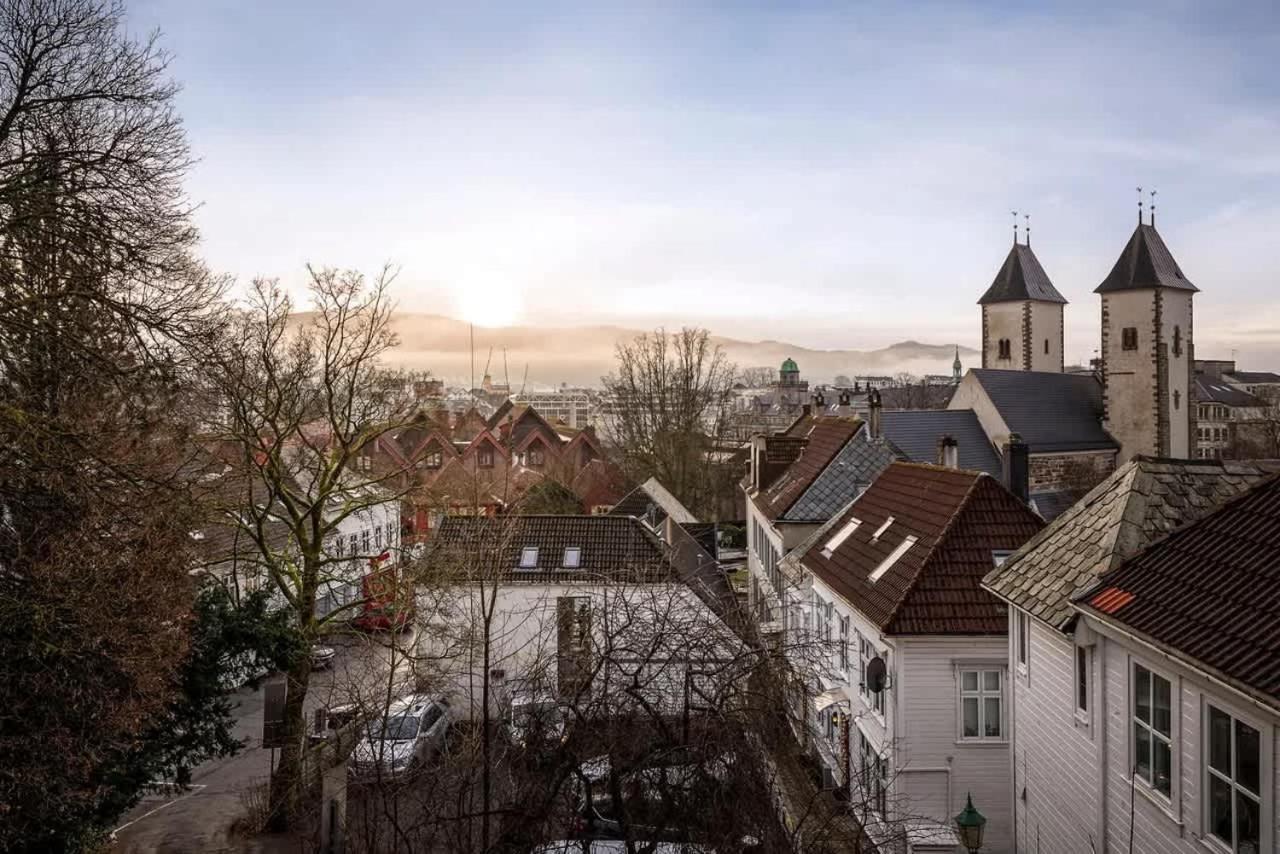 Holiday home Dinbnb L Historic 4br House L 2 Free Parking L Balcony&terrace *