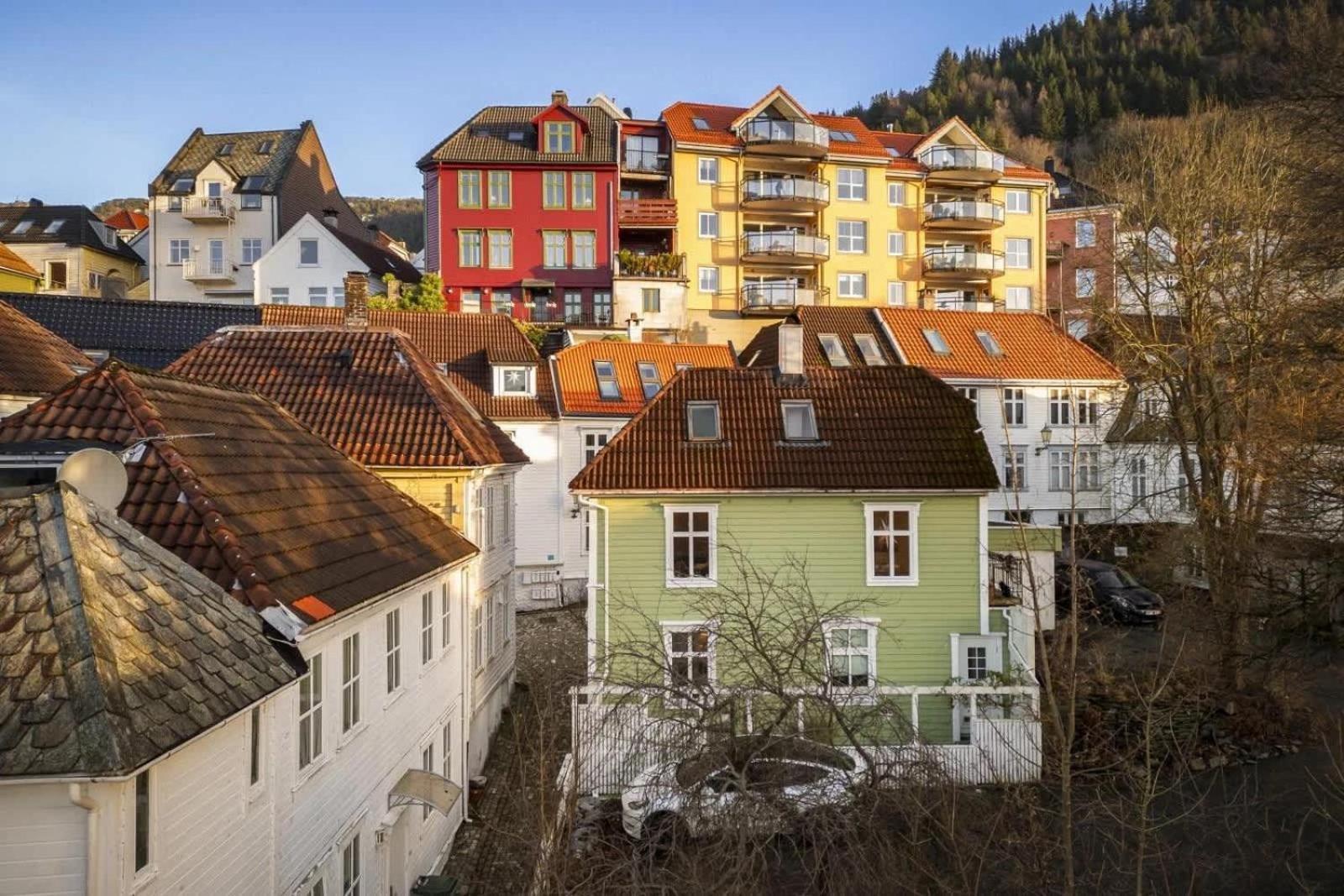 Holiday home Dinbnb L Historic 4br House L 2 Free Parking L Balcony&terrace *
