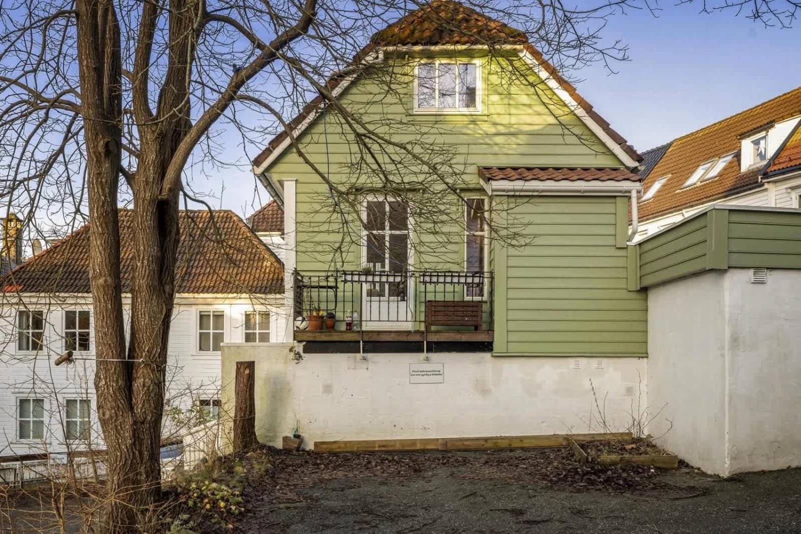 Holiday home Dinbnb L Historic 4br House L 2 Free Parking L Balcony&terrace
