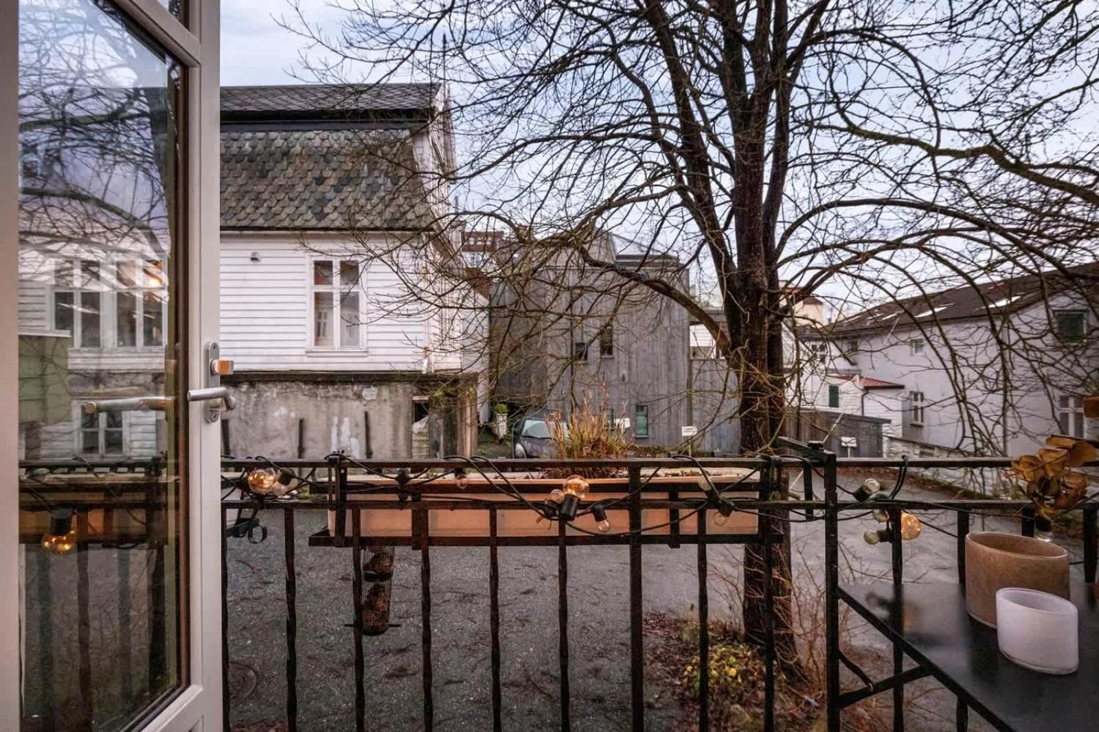 Dinbnb L Historic 4br House L 2 Free Parking L Balcony&terrace *