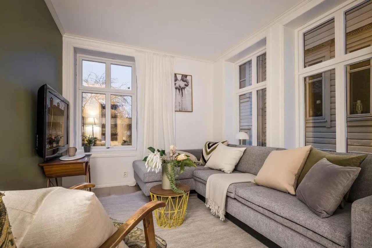 Holiday home Dinbnb L Historic 4br House L 2 Free Parking L Balcony&terrace *