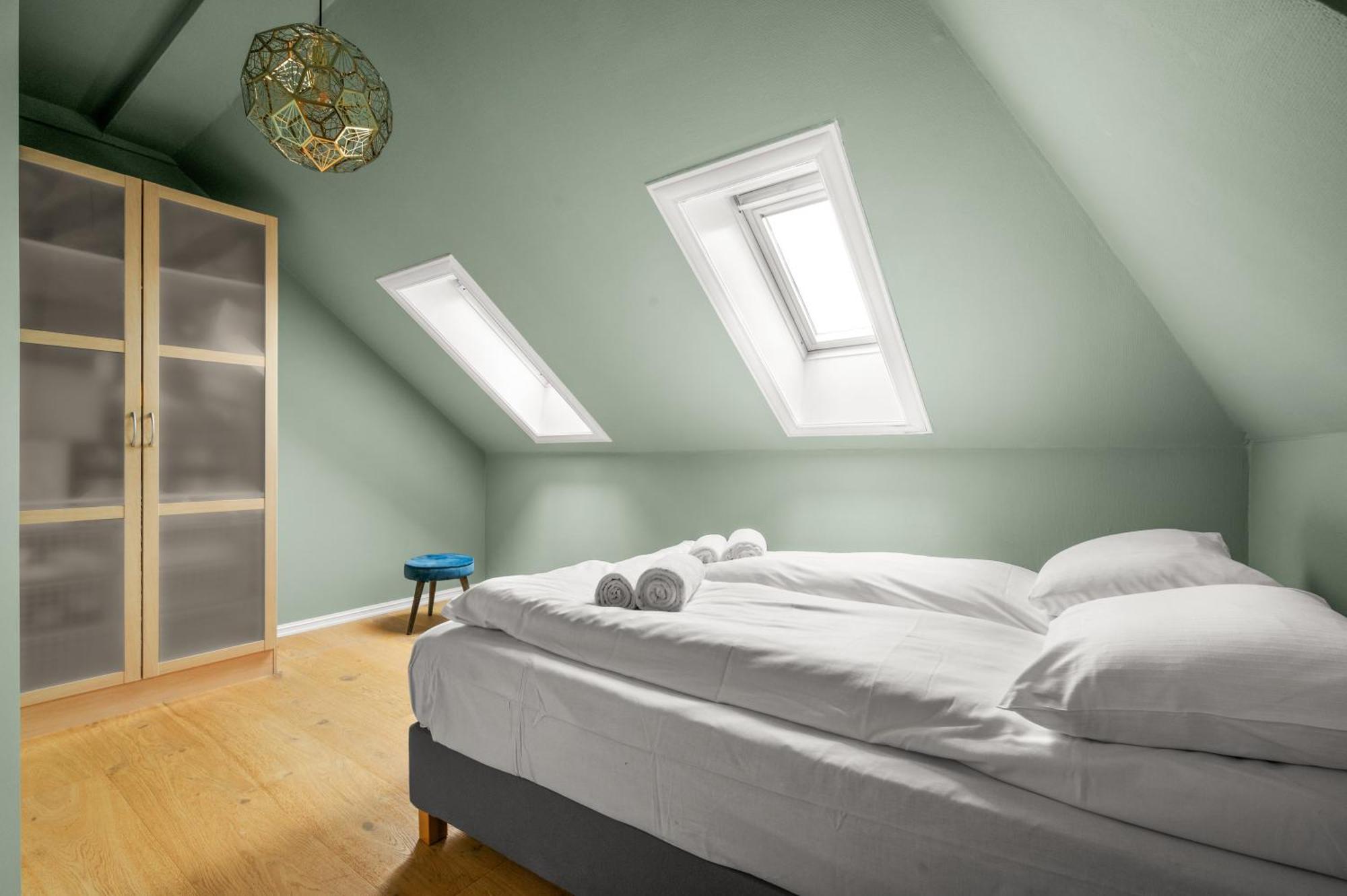 Historic Townhouse I With Rooftop & Free Parking Apartment *