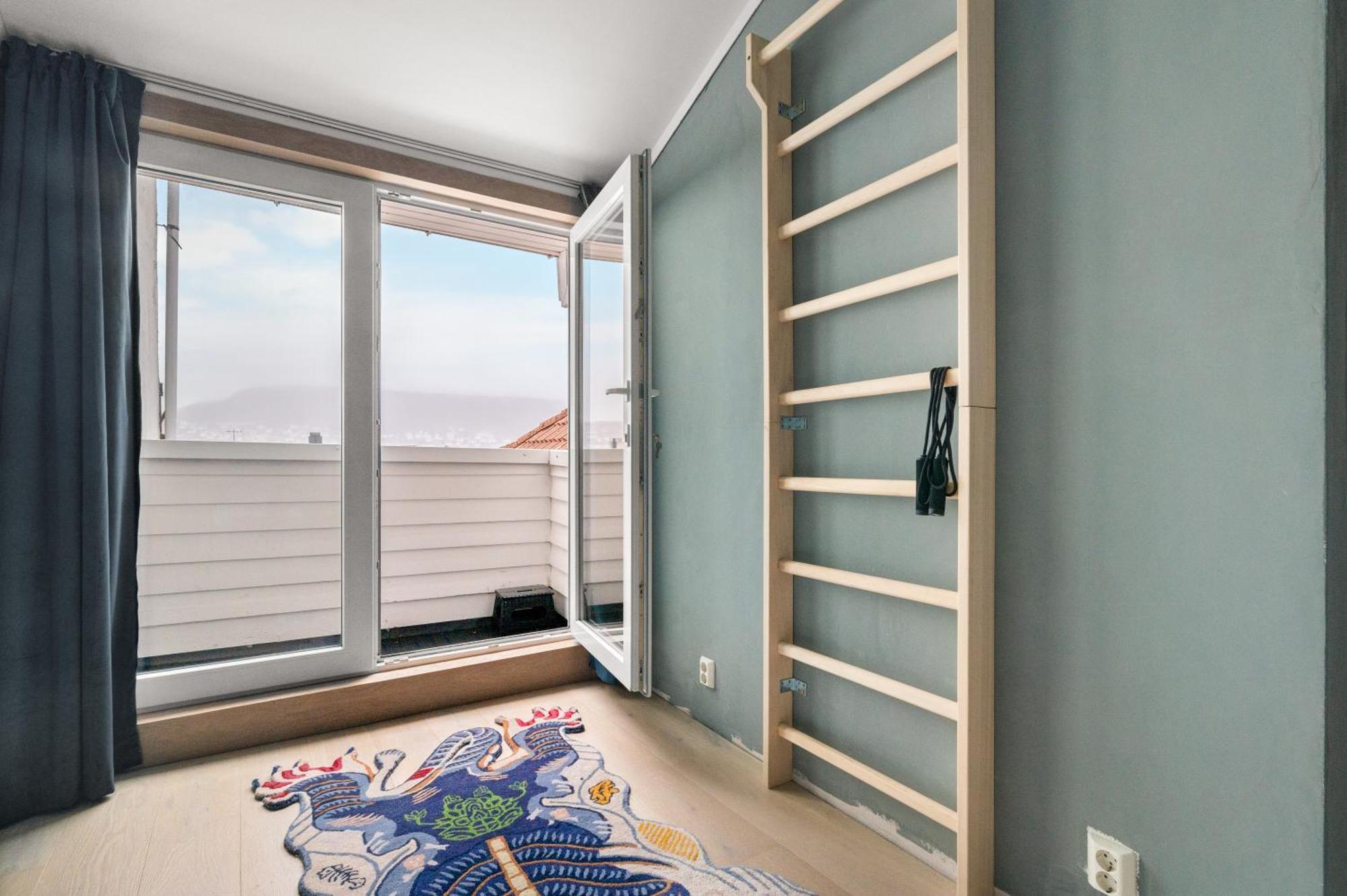 Historic Townhouse I With Rooftop & Free Parking Bergen