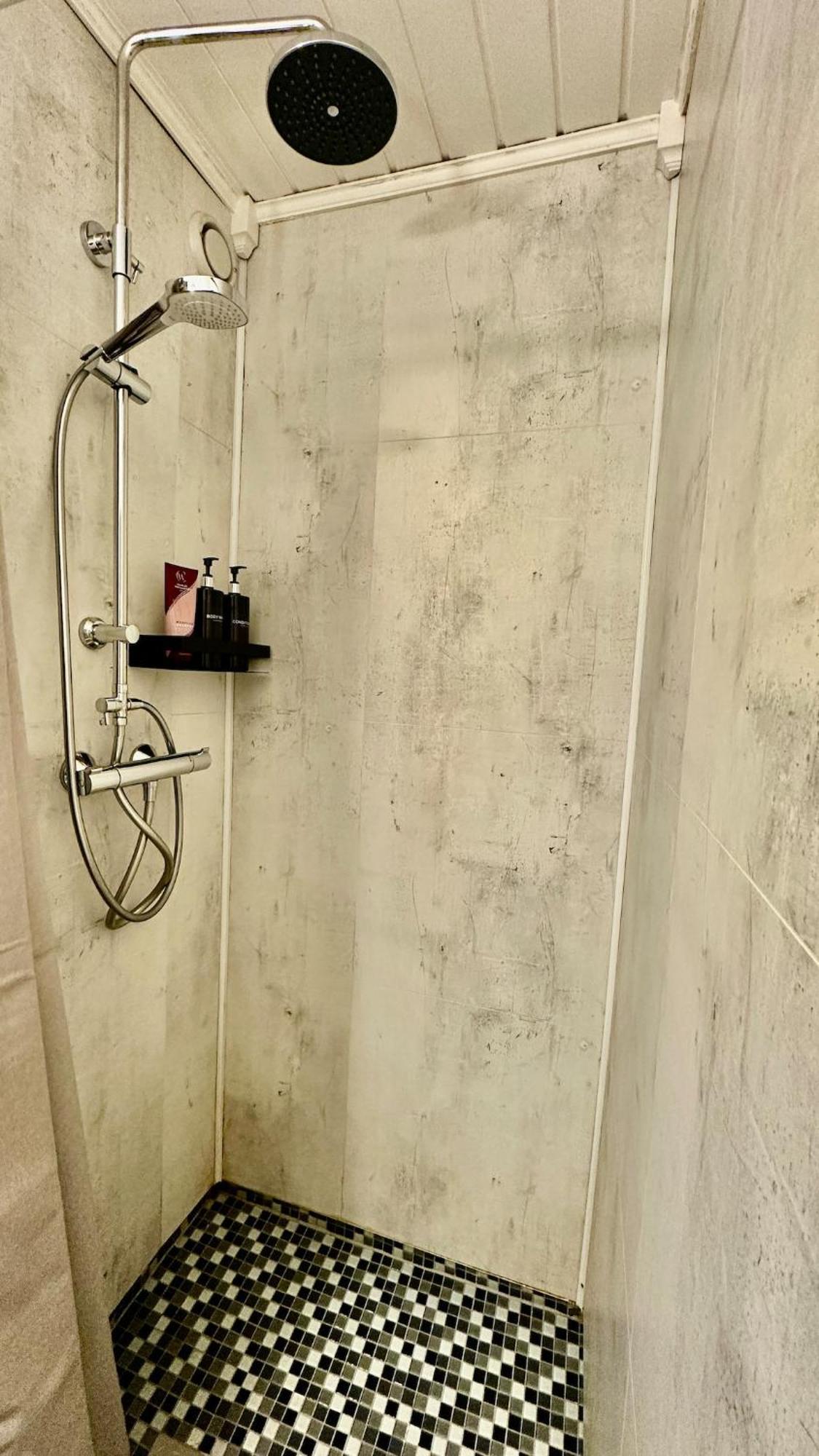 Comfortable Apartment, Excellent Location Apartment