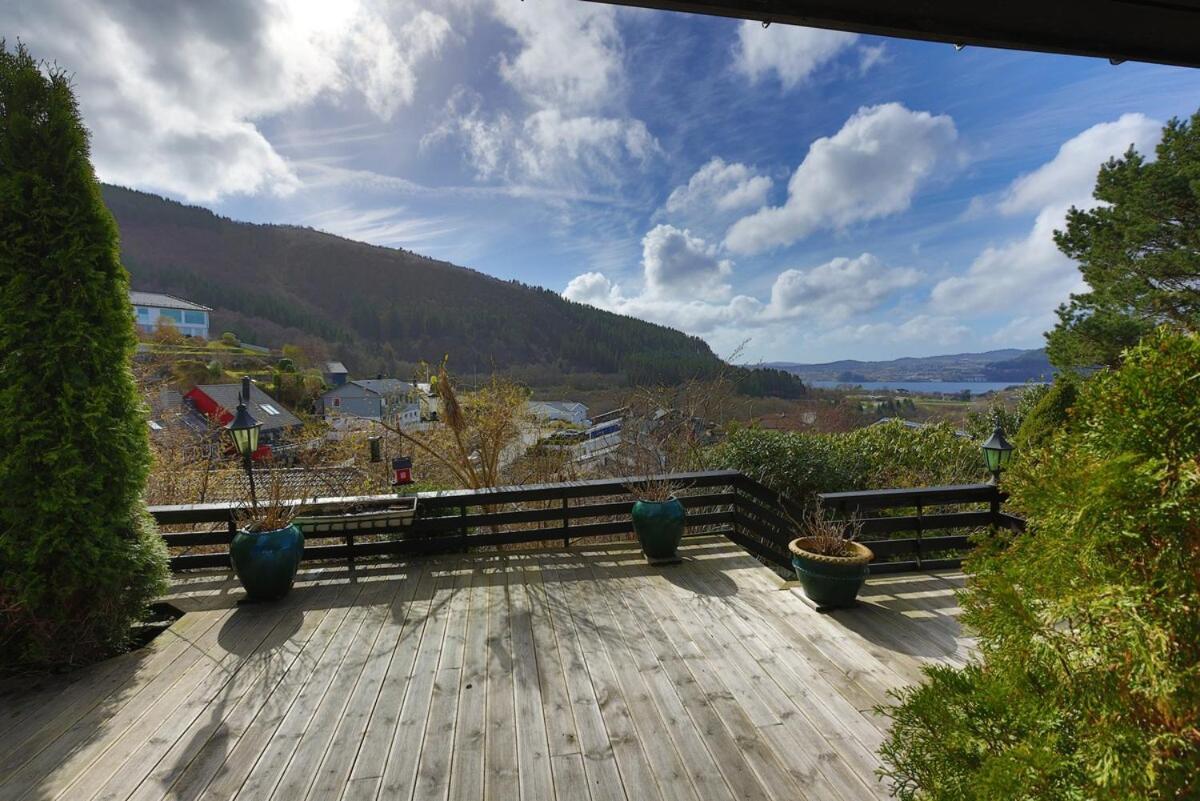 Single-family With Panorama View To The Fjord Villa Bergen