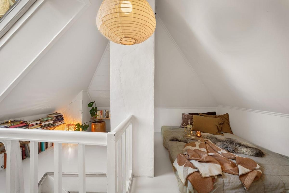 Gem Straight Out Of History - Built In 1750 Bergen