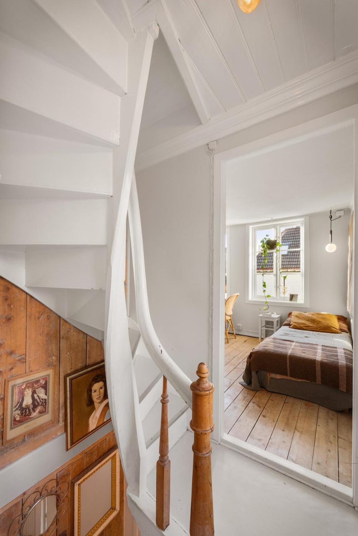 Gem Straight Out Of History - Built In 1750 Bergen