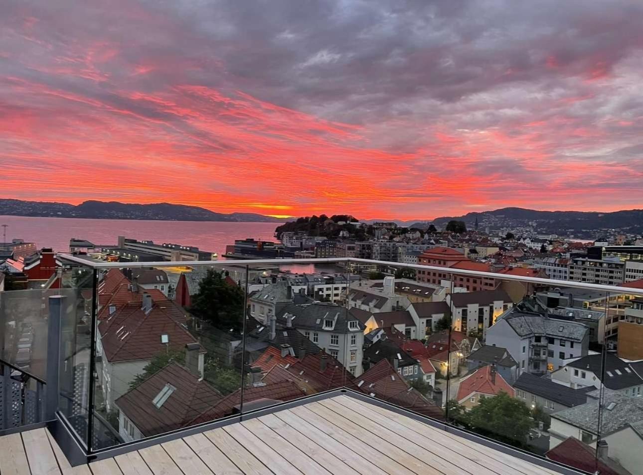 Dinbnb L Luxury Penthouse L Roof Terrace L Apartment *