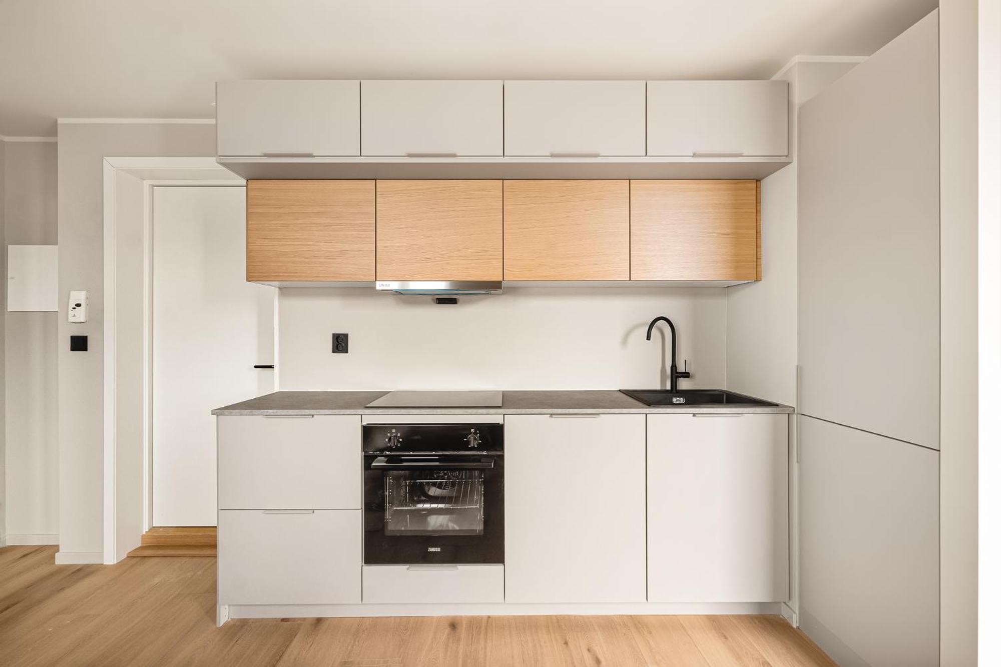 Apartment Panorama - View In L 2br & Terrace