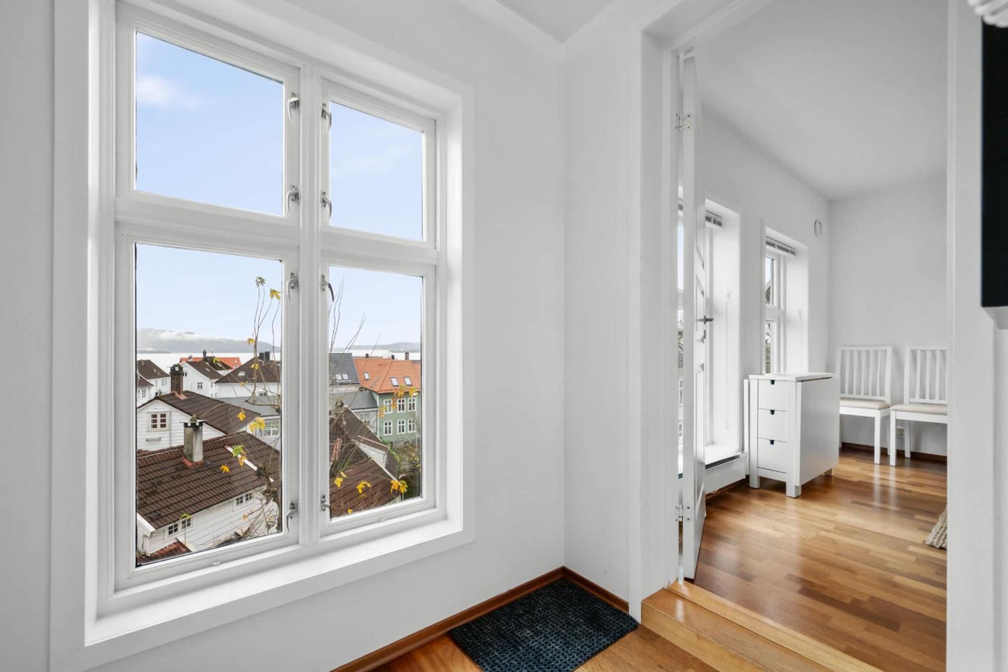 New Sandviken With Stunning View Apartment *