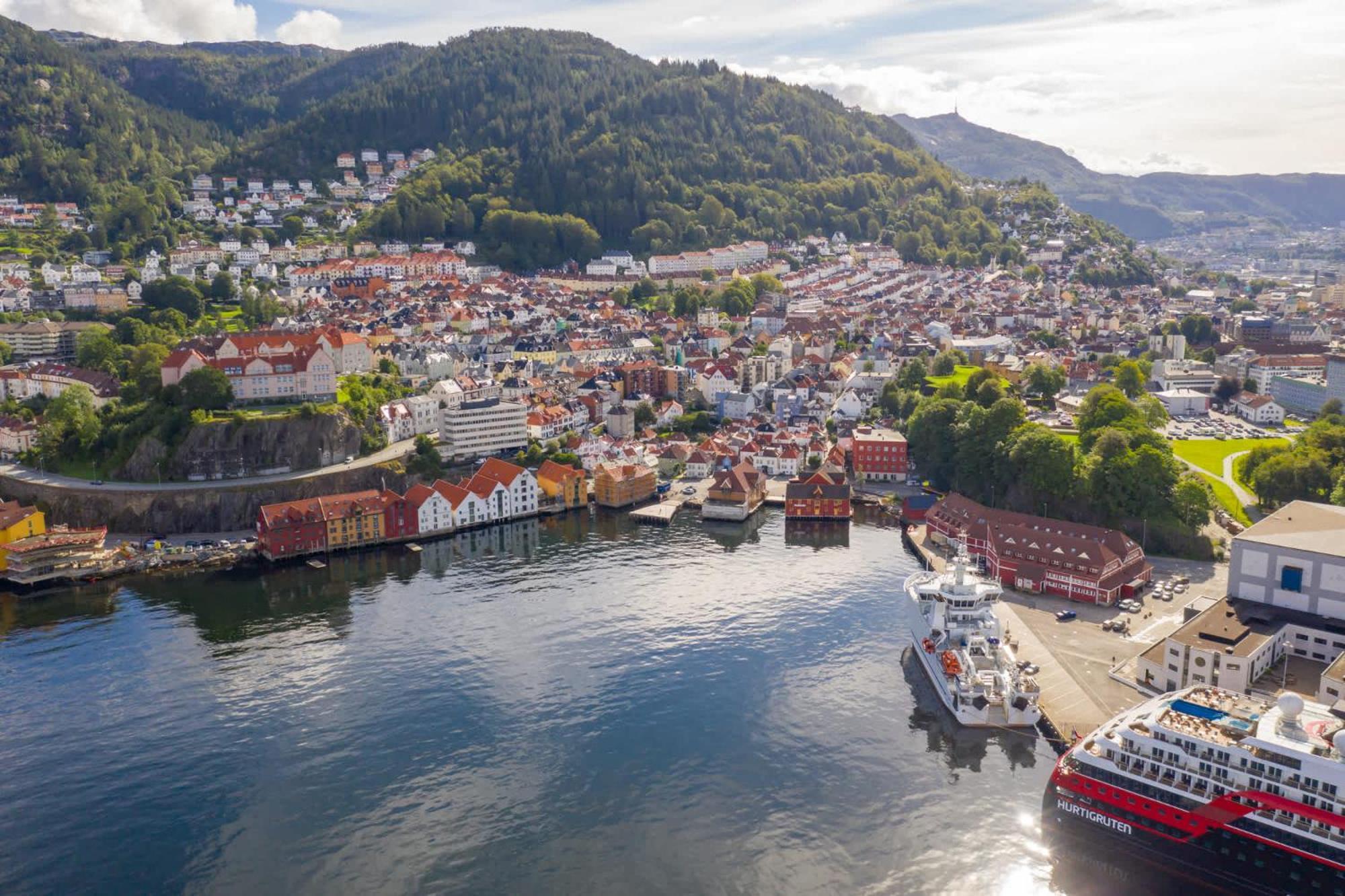 New Sandviken With Stunning View * Bergen