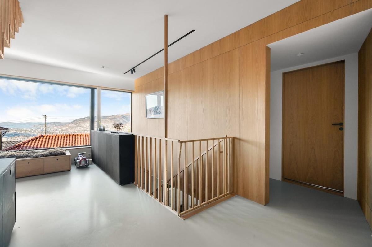 Villa In The Hollywood Hills Of With Breathtaking Views *