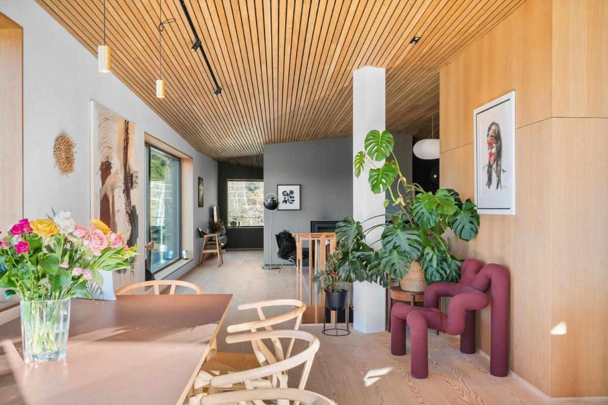 In The Hollywood Hills Of With Breathtaking Views * Bergen