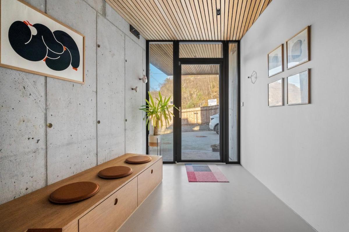 In The Hollywood Hills Of With Breathtaking Views Villa