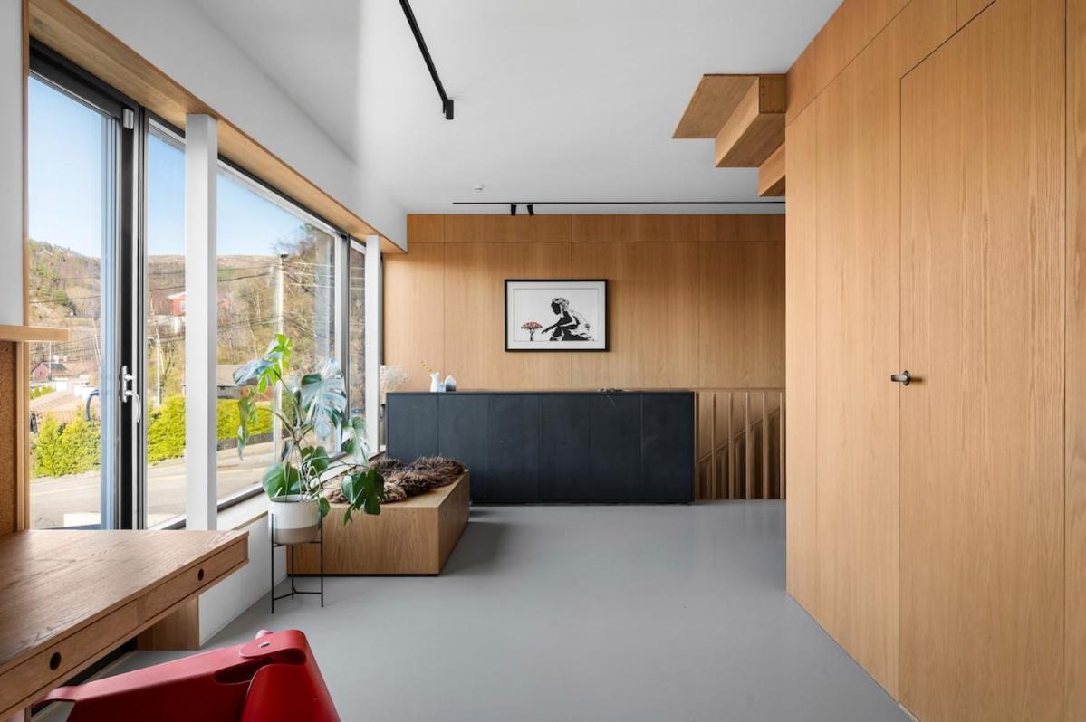 In The Hollywood Hills Of With Breathtaking Views Villa Bergen