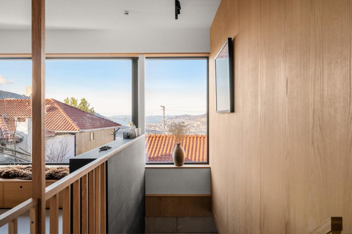 In The Hollywood Hills Of With Breathtaking Views Villa
