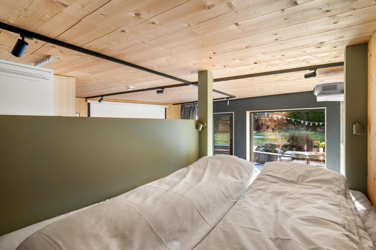 Villa In The Hollywood Hills Of With Breathtaking Views Bergen